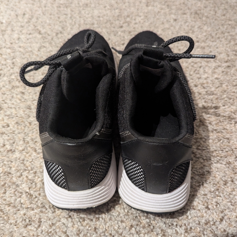 Under armour shoes, size 8.5, black - Picture 7 of 7